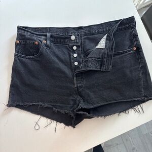 Levi’s 501 cut off shorts